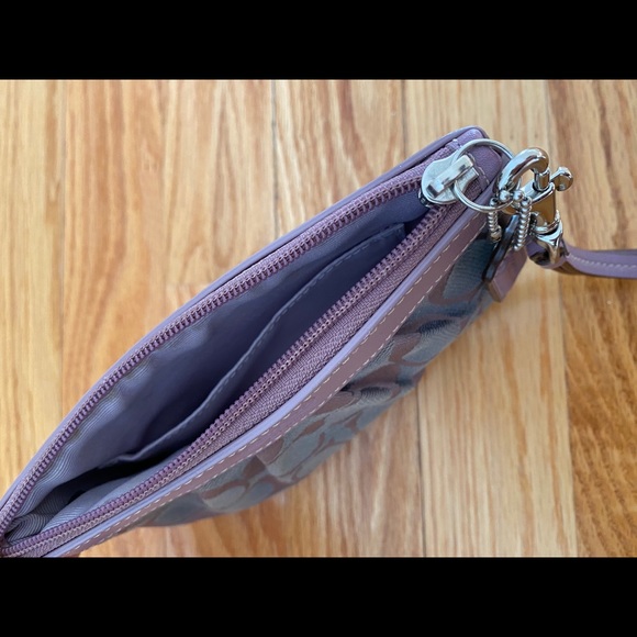 Coach Wristlet - Picture 3 of 3